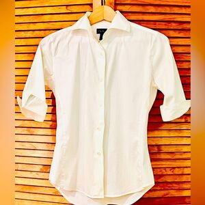 Luxury tailored Faconnable white 3/4 sleeve button front shirt 36” chest 21” L